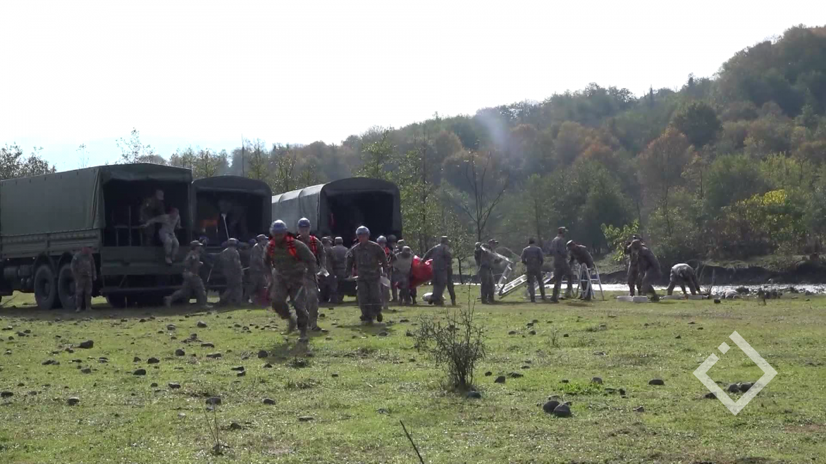 ხანძარზე რეაგირებისა და რეიდის იმიტირებული სწავლება